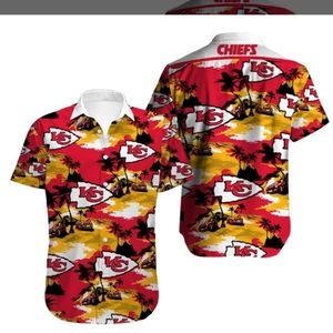 Kansas City Chiefs Unisex Shirt size large.
